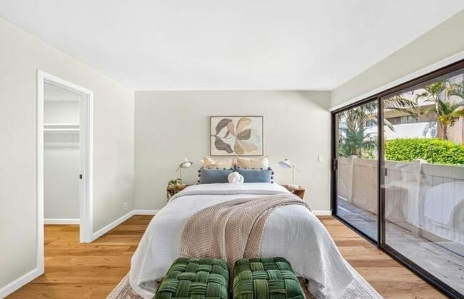 Building Photo - 2639 Pirineos Way