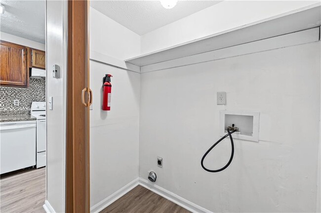 Building Photo - 5301 Stonebush Terrace