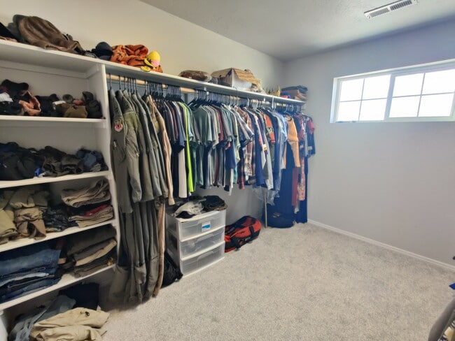 Building Photo - 1690 SW Gabar Ct