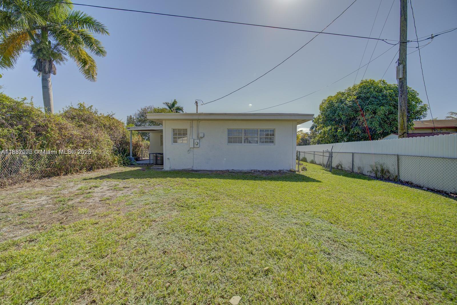 Building Photo - 1471 NW 93rd St