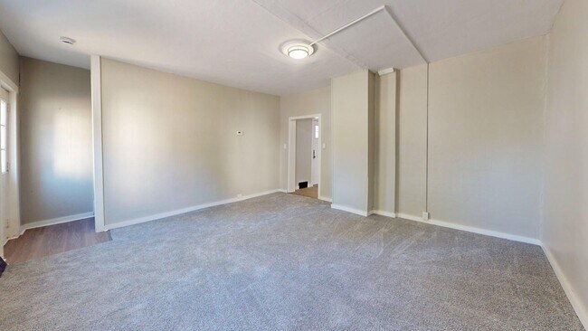 Building Photo - Cudell/West Blvd neighborhood; 4 bedroom/1 bath single family house for rent!