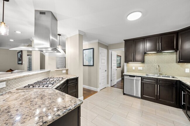 Building Photo - 43 Hickory Oak Dr