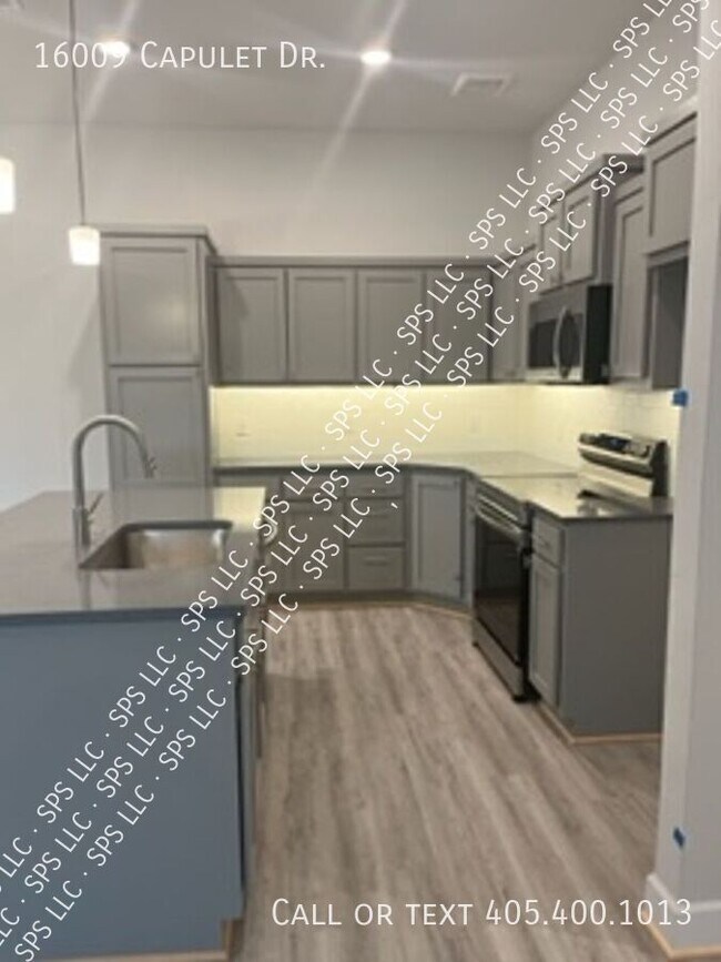 Building Photo - 16009 Capulet Dr