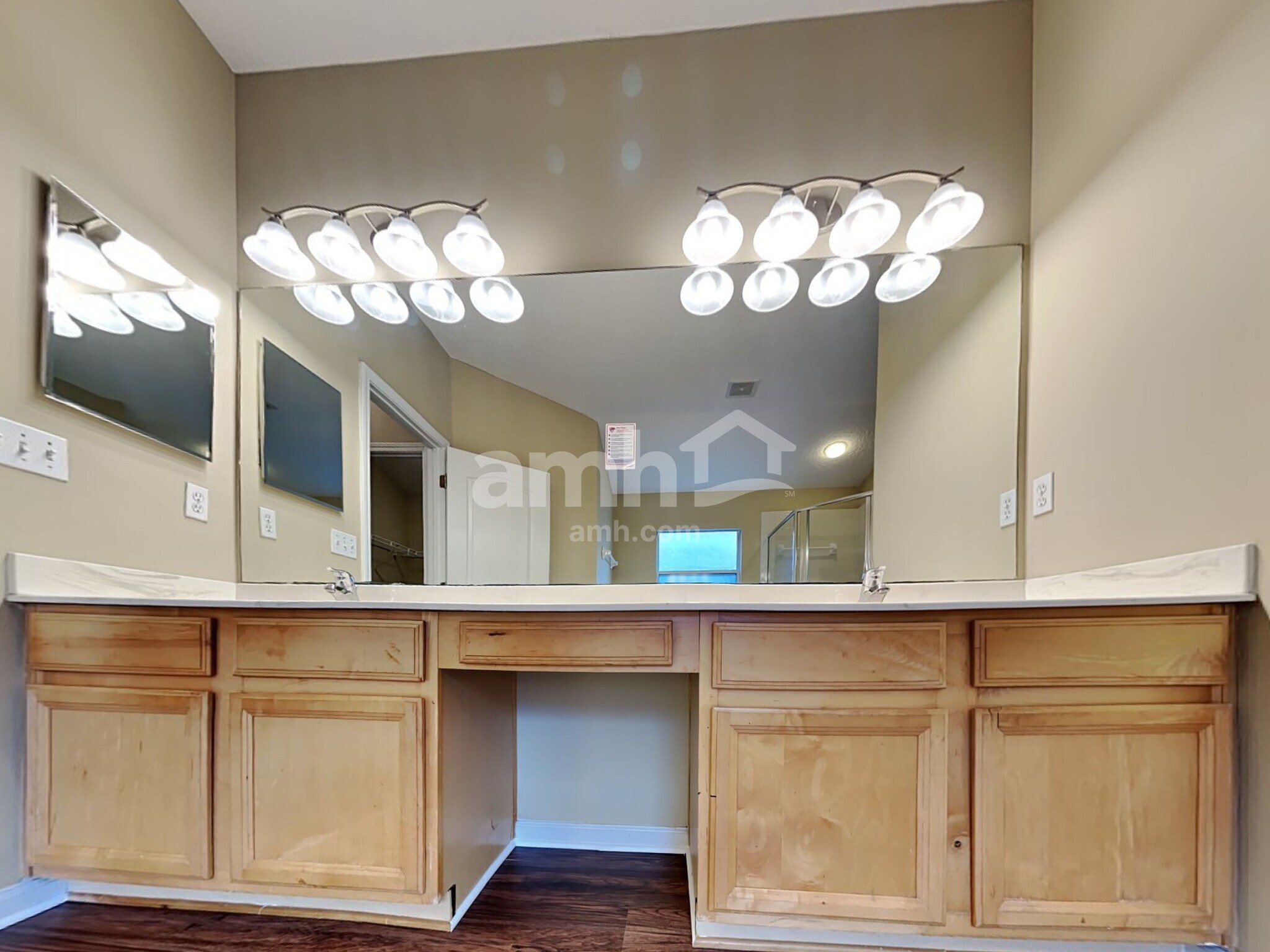 Building Photo - 9426 Staplehurst Dr