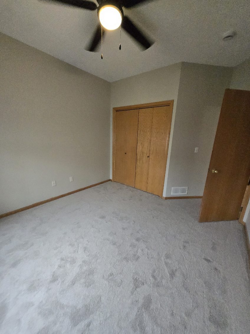 Building Photo - 950 67th St