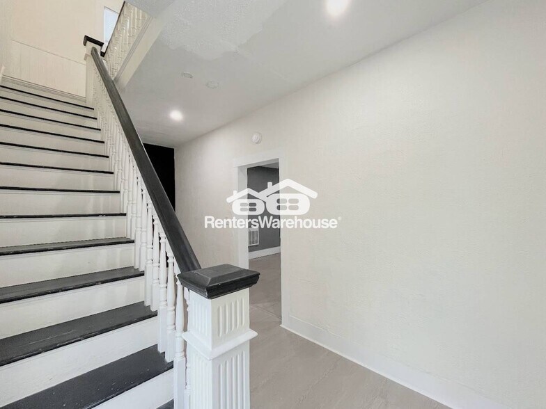 Building Photo - 315 Highland Ave