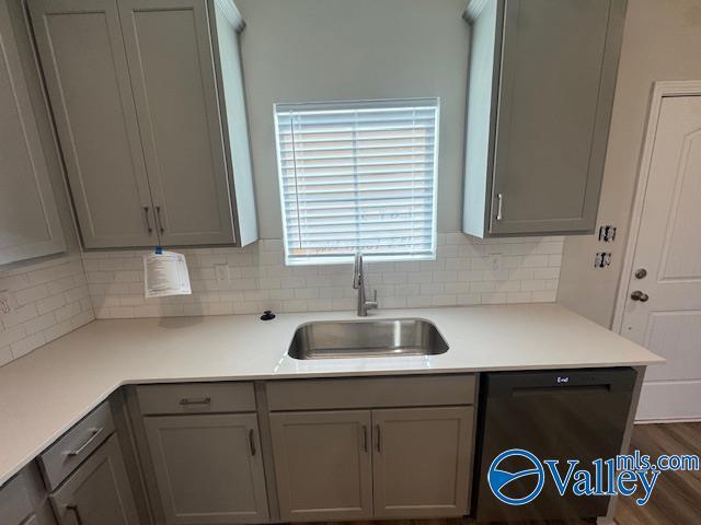 Building Photo - 123 Foster Wy Dr