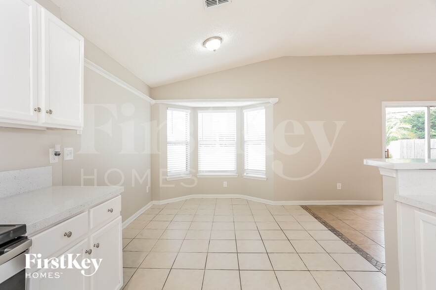 Building Photo - 12262 Gehrig Dr