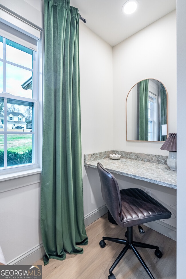 Building Photo - 26 Jennifer Ln