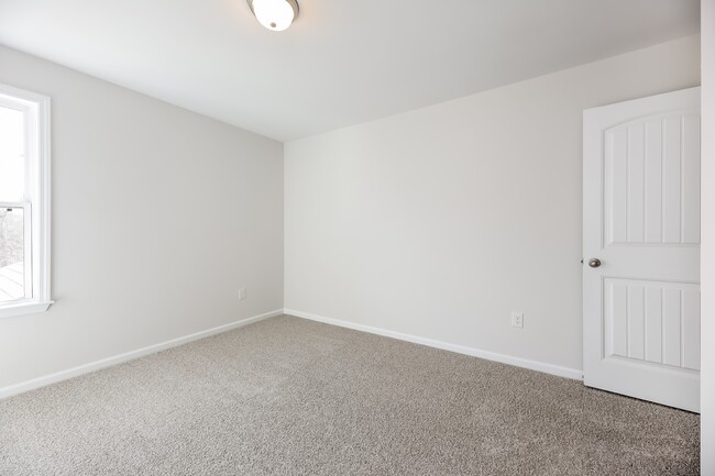 Building Photo - 151 Highland Park Ct