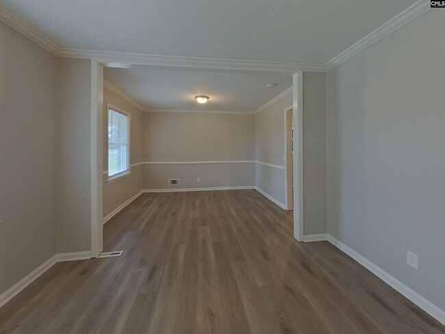 Building Photo - 3959 Notre Dame Pass