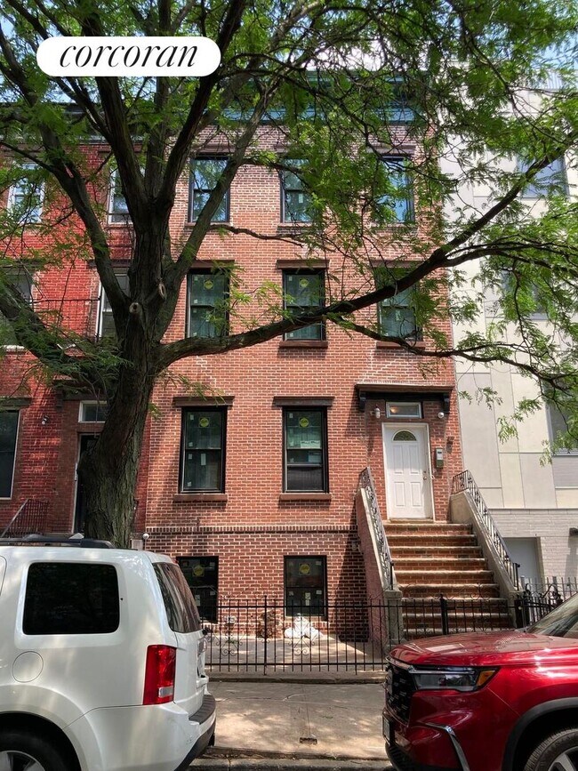 Primary Photo - 185 S 2nd St