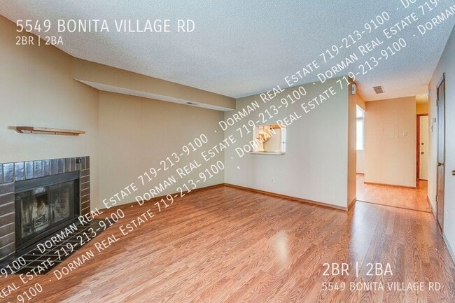 Building Photo - 5549 Bonita Village Rd
