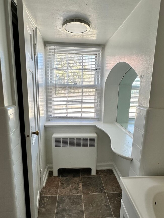 Building Photo - 2800 Woodpipe Ln