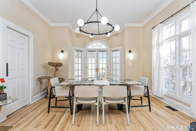 Building Photo - 48 Spring St