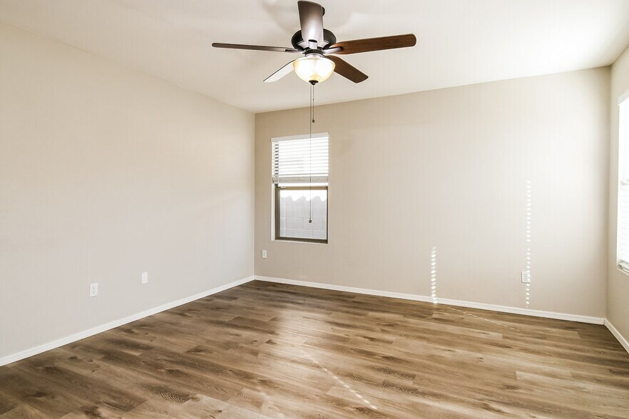 Building Photo - 3171 W Dancer Ln