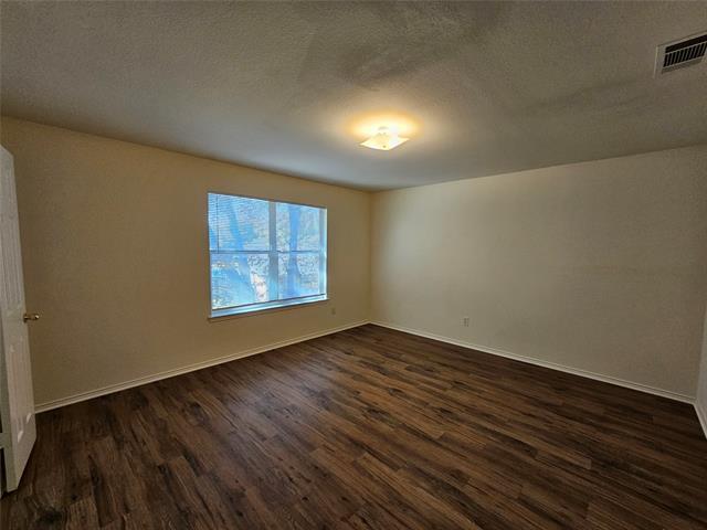 Building Photo - 933 Wilderness Pass