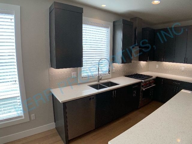 Building Photo - Spacious 3-Bed, 2.5-Bath Gem in Vibrant SE...
