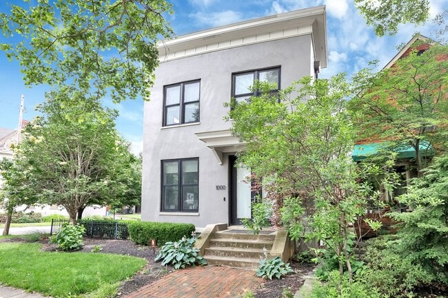 Building Photo - Modern Luxury Living in the Heart of Victorian Village