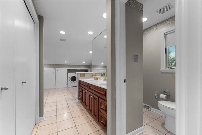 Building Photo - 1274 Folkstone Dr