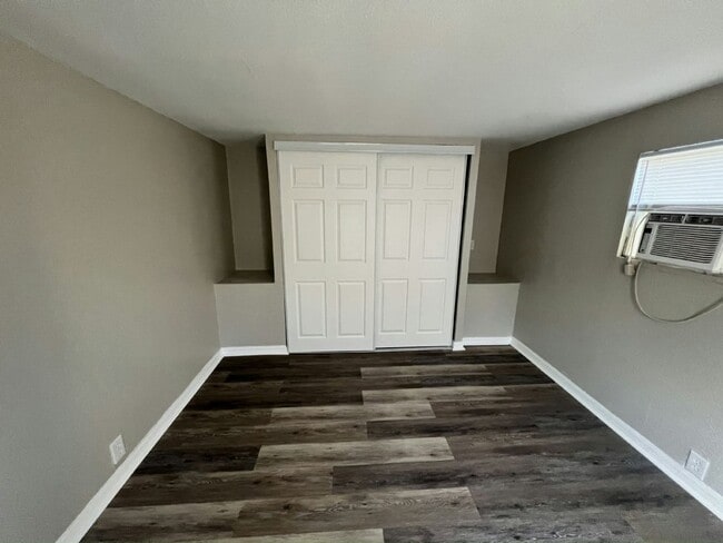 Building Photo - 54 Tower Manor Cir W