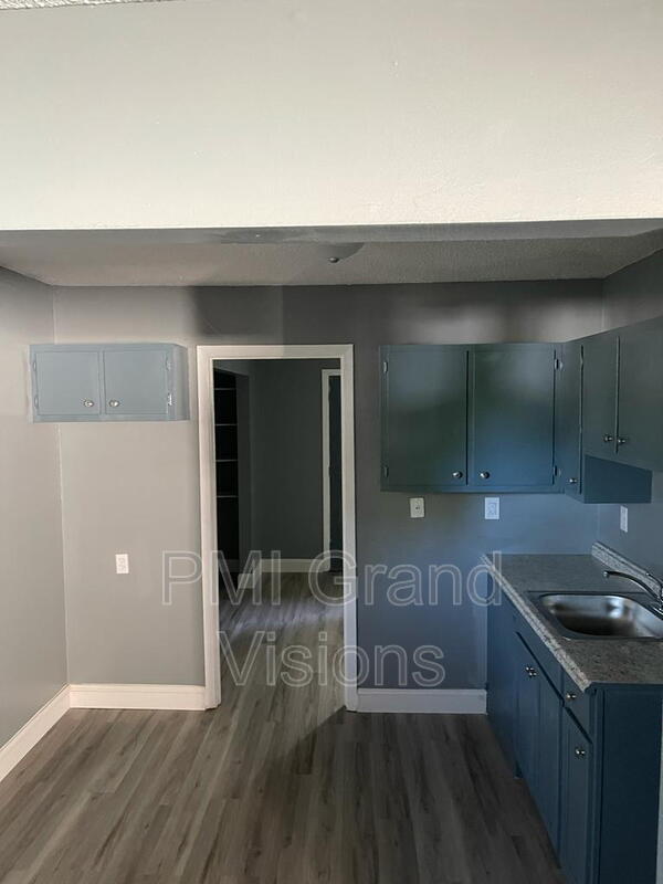 Building Photo - 1343 N Gulick Ave