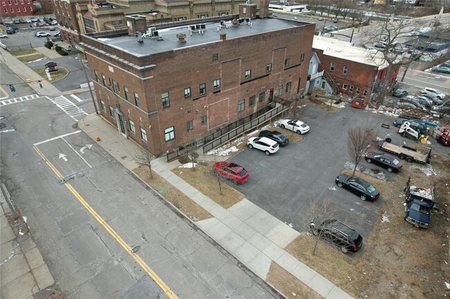 Primary Photo - 257 Washington St