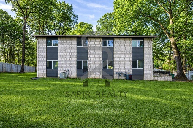 Building Photo - 1277 Goodwin Rd NE