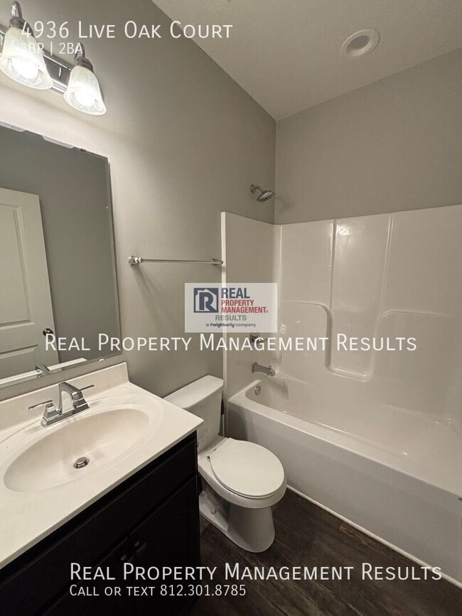 Building Photo - 4936 Live Oak Ct