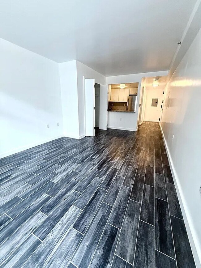 Building Photo - 303 W 146th St