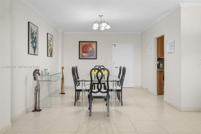 Building Photo - 300 Bayview Dr