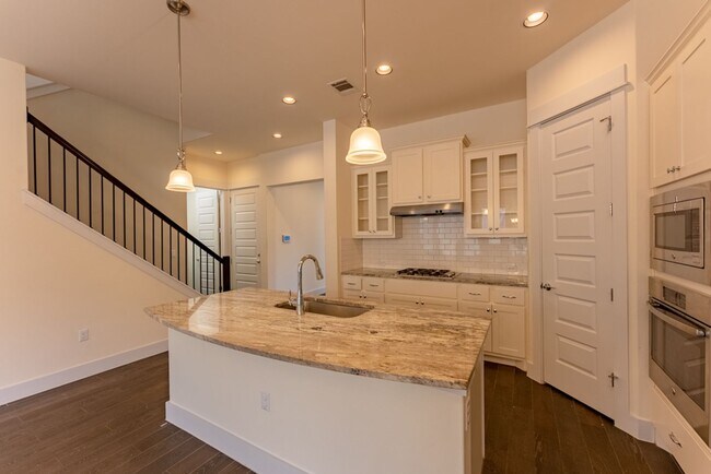 Building Photo - Spacious, Stylish, and Perfectly Located 3 Bedrooms, 2.5 Bathrooms in North Shields!!!