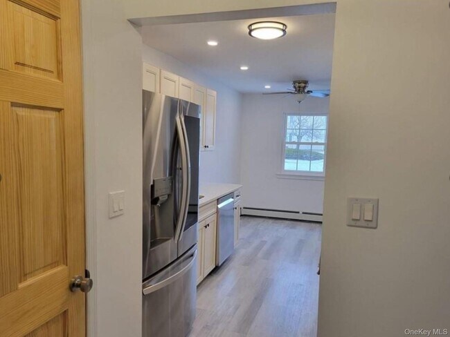 Building Photo - 100 Hillside Dr