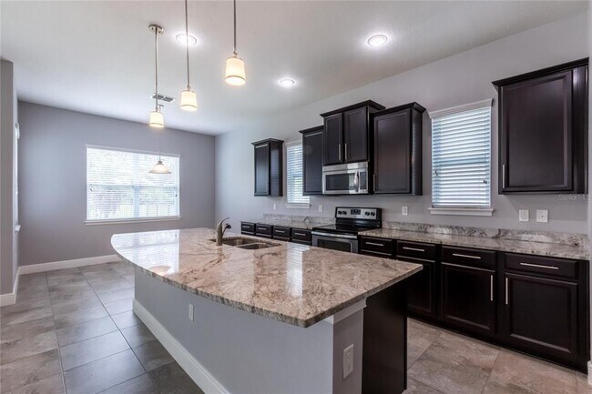 Building Photo - 11323 Quiet Forest Dr