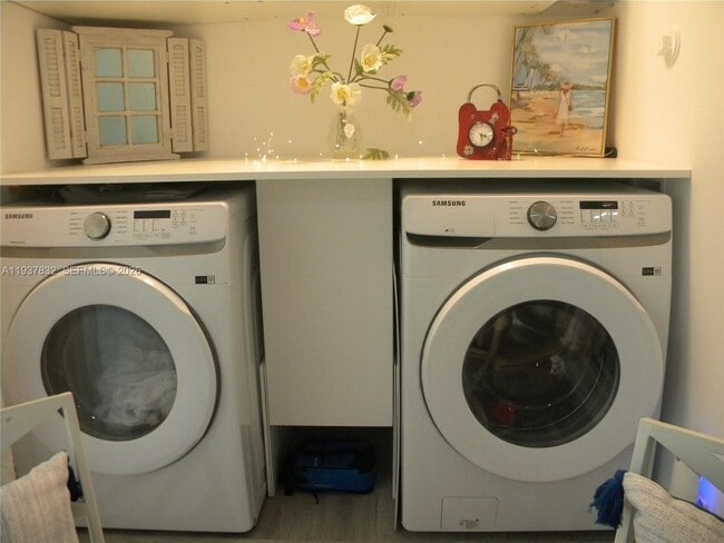 Building Photo - 78 Vía De Casas Norte