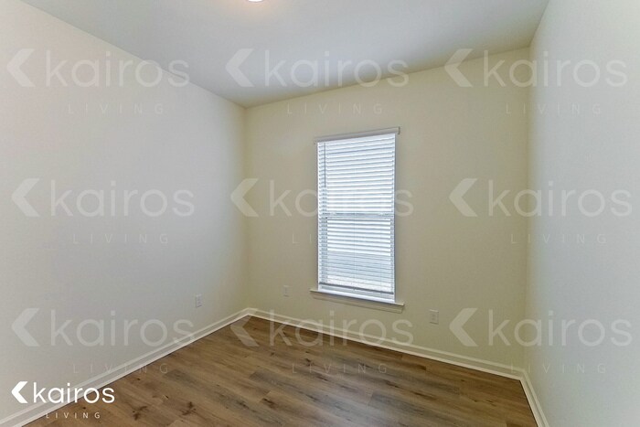 Building Photo - 118 Teddy Ln