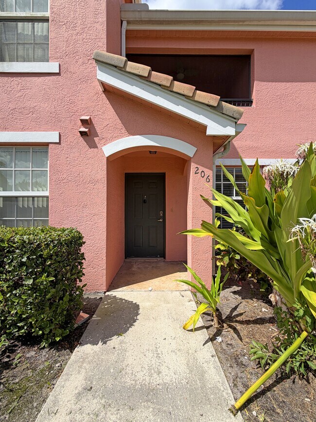 Building Photo - 132 SW Peacock Blvd