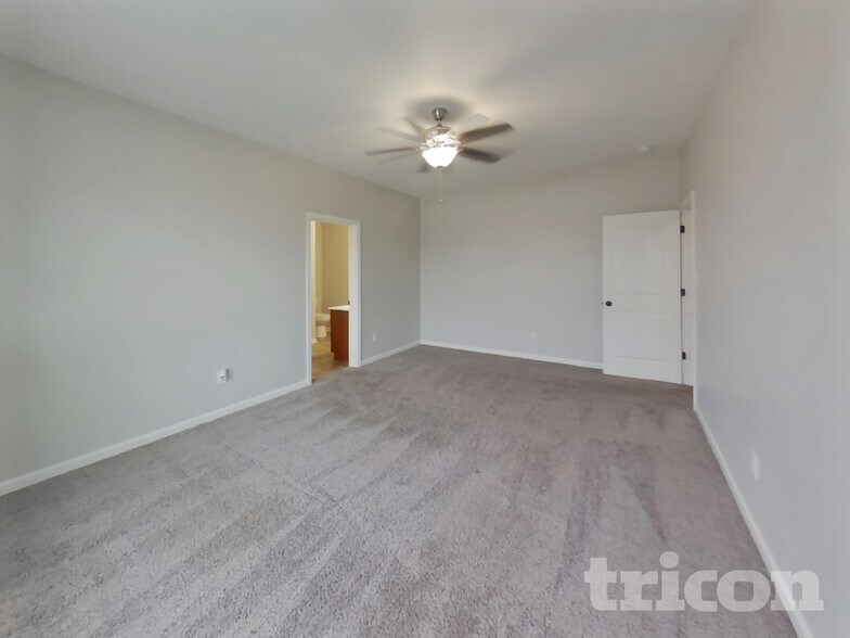 Building Photo - 305 Gale Ct