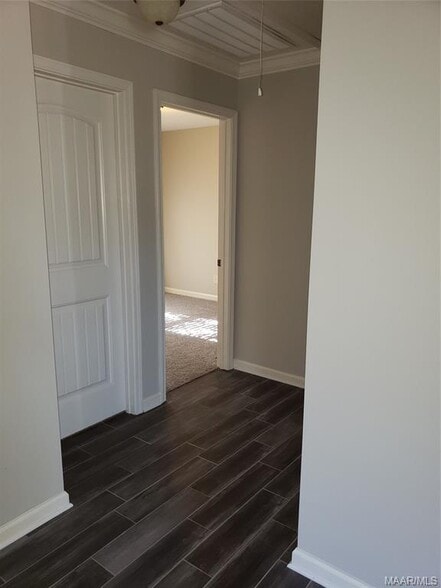 Building Photo - 8708 Lindsey Ln