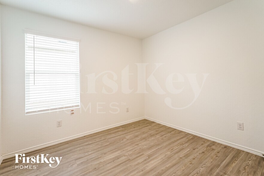 Building Photo - 14810 Dillard Ml