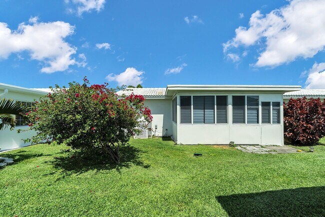 Building Photo - 1109 SW 17th St