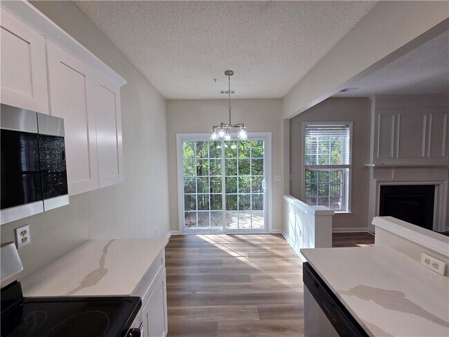 Building Photo - 137 Kenninghall Ct