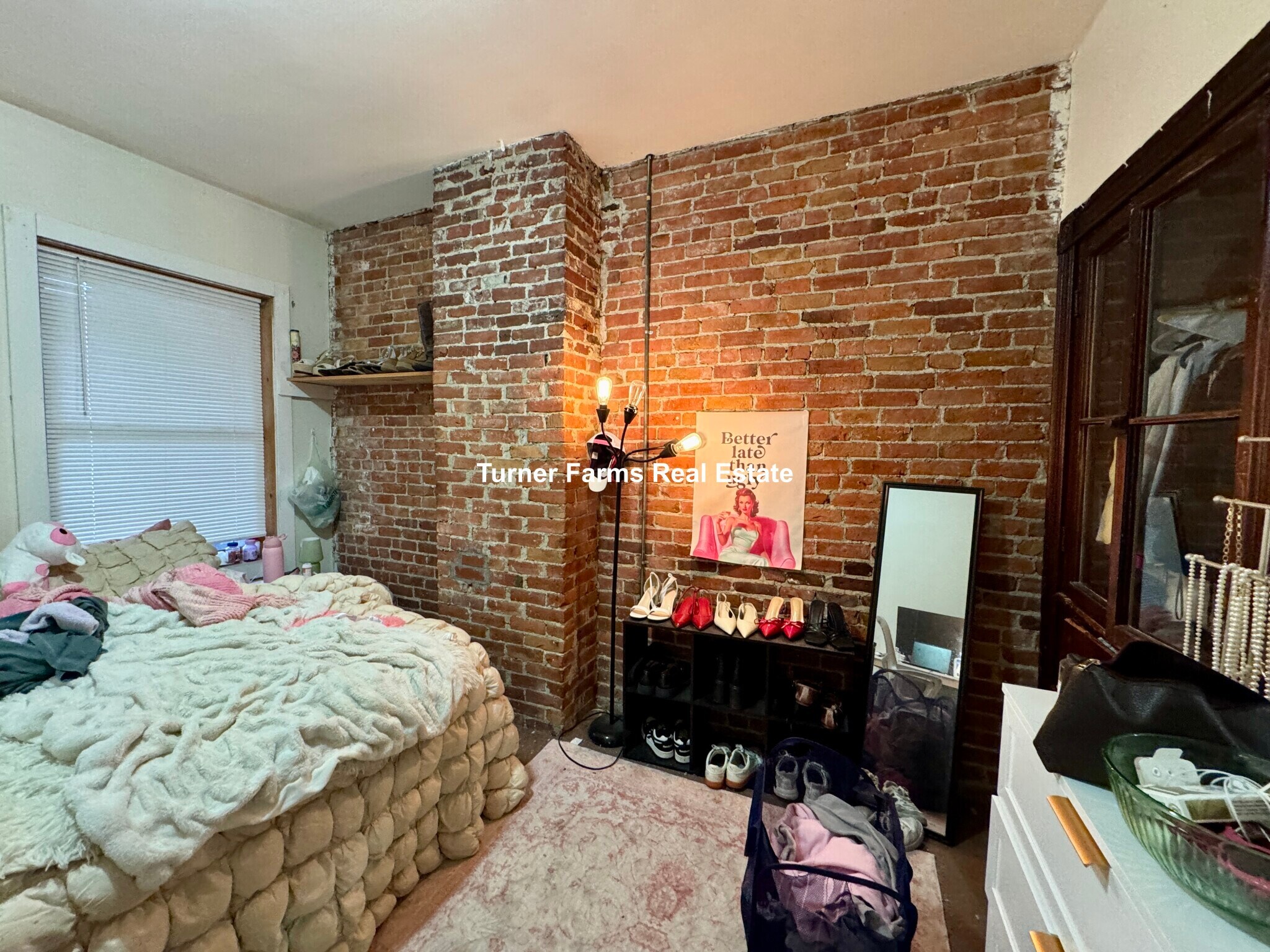 Building Photo - 71 Pontiac St