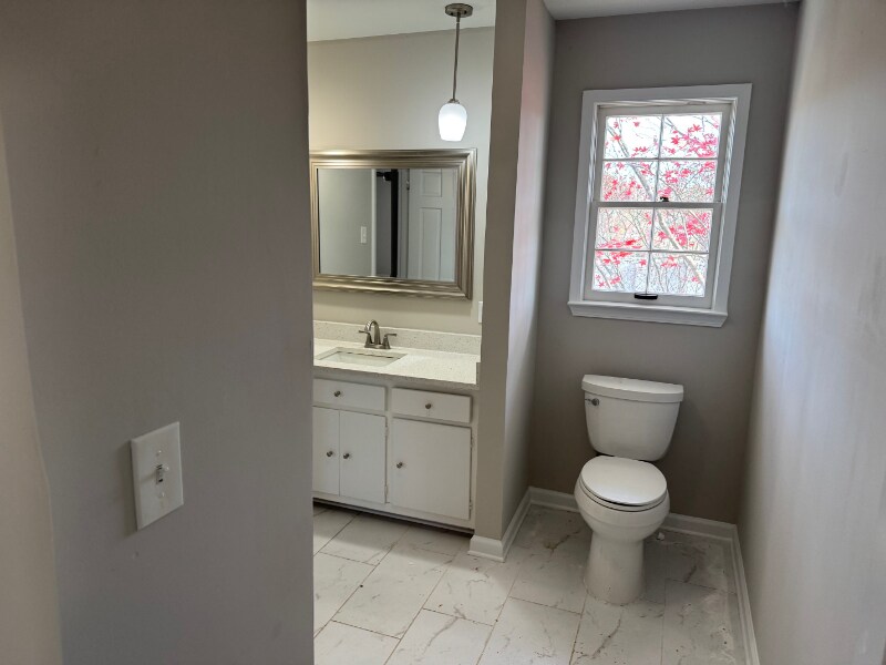 Building Photo - 865 Spalding Dr