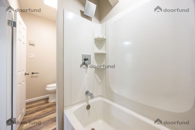 Building Photo - 3 Lyman St