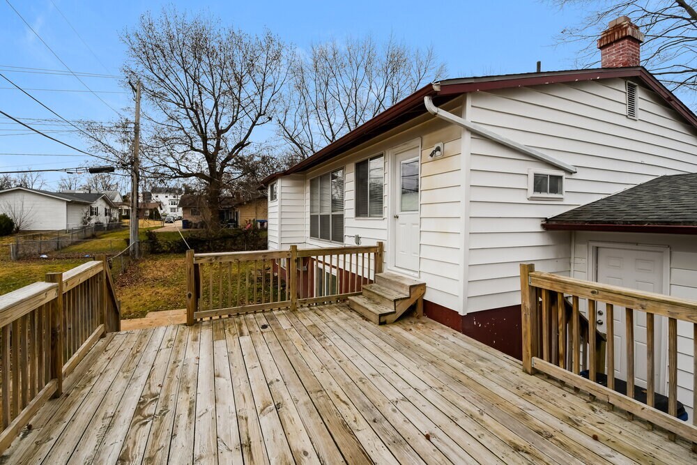 Building Photo - 2315 E Humes Ln