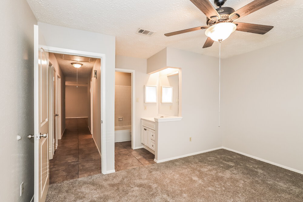 Building Photo - 14214 Bateau Dr