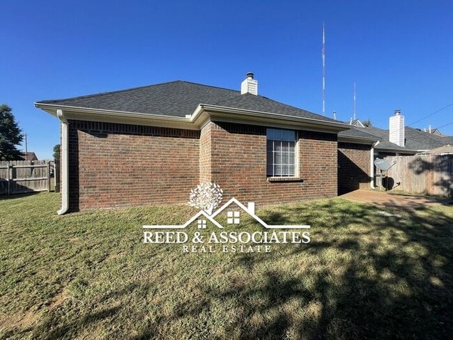 Building Photo - Cordova Home with GRANITE Counter Tops & Located on Corner Lot!