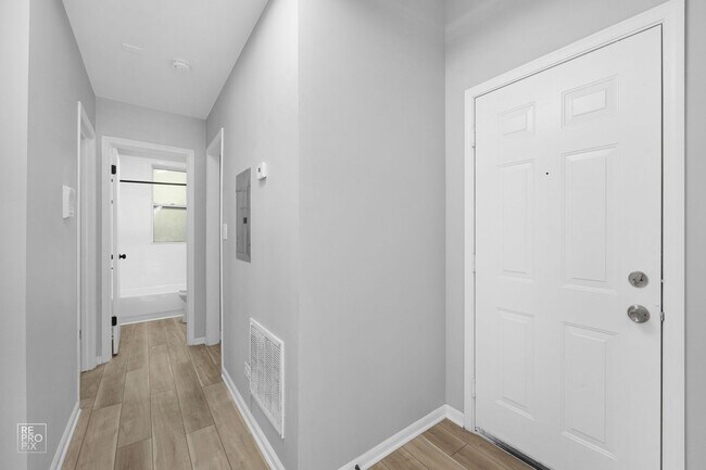 Building Photo - 4750 E Calumet
