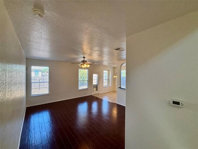 Building Photo - 1917 Sand Creek Rd